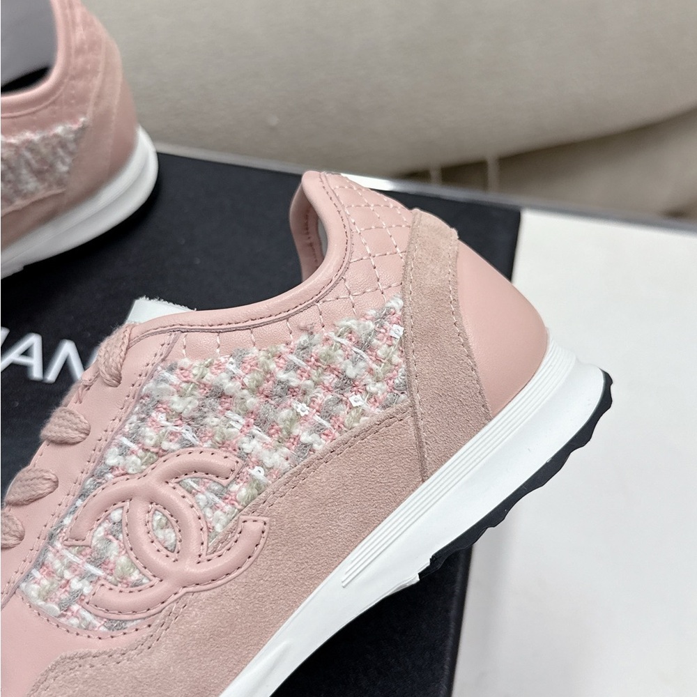Chanel Classic Pink Tweed & Suede Casual Sneakers - Picture 6 of 7
